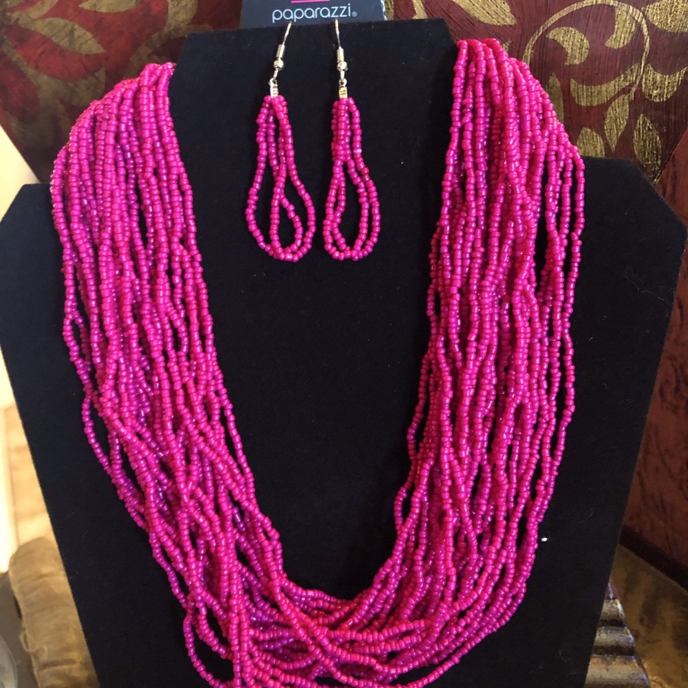Fushia layered beaded necklace set